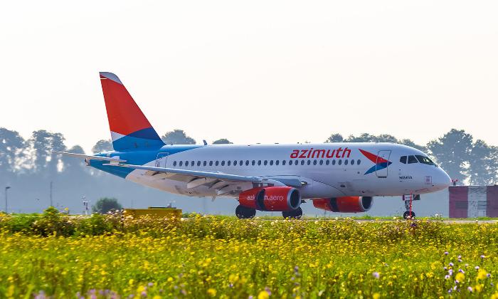 Авиакомпания «Азимут» с июня начинает полеты на Кипр