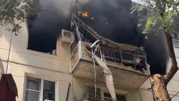 В Астрахани при взрыве газа в жилом доме погибли два человека