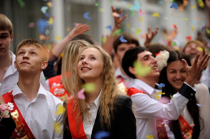 Выпускной «под ключ» на Авито: в компании рассказали, сколько будет стоить главный школьный праздник в Ростове-на-Дону в 2022 году