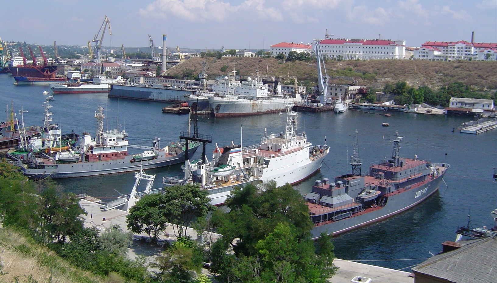 РФ выделит на модернизацию портов Крыма 6,2 млрд рублей