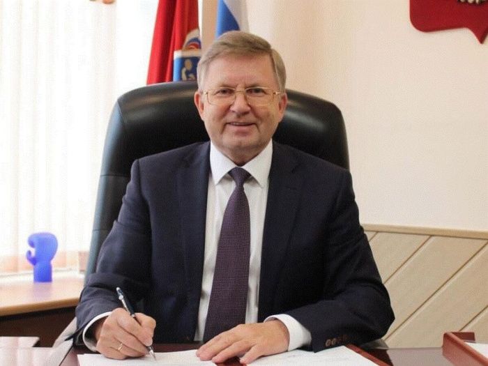 Ректор московского вуза умер во время экскурсии по монументу «Родина-мать» в Волгограде Ректор московского вуза умер во время экскурсии по монументу «Родина-мать» в Волгограде