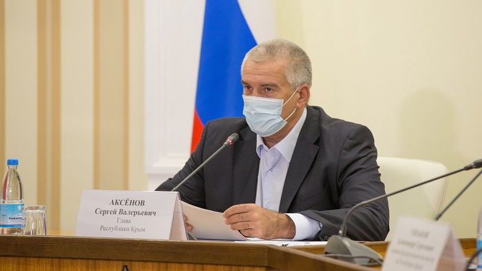 Сергей Аксенов объявил выговоры мэру Симферополя и еще трем главам муниципалитетов