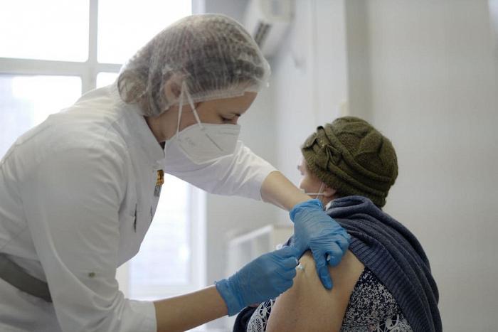 Кубань получила почти 311 тыс. доз вакцины от коронавируса, привились около 225 тыс. человек 