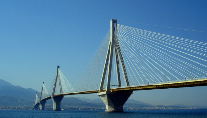 Минкрым: Частные инвестиции для строительства моста через Керченский пролив пока не планируются