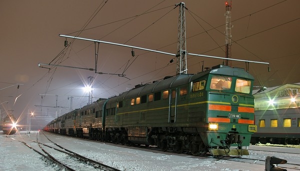 Несмотря на снегопад, поезда в районе Сочи ходят по расписанию