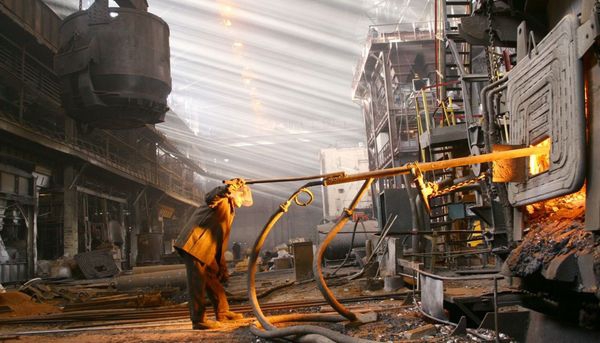 Руководство волгоградского завода «Красный октябрь» обвиняется в растрате более 60 млн долларов