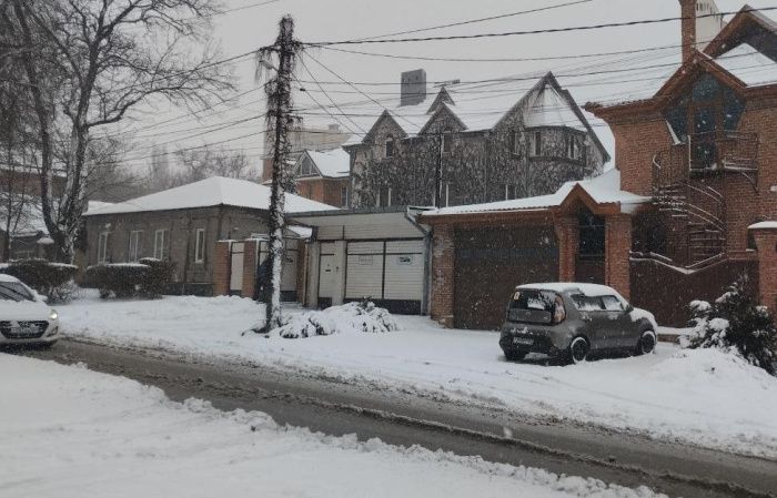 В Ростове за ночь вывезли 6 тыс. кубометров снега