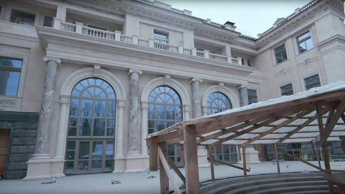 «Это апарт-отель»: «Россия 1» разместила сюжет о «дворце Путина» в Геленджике