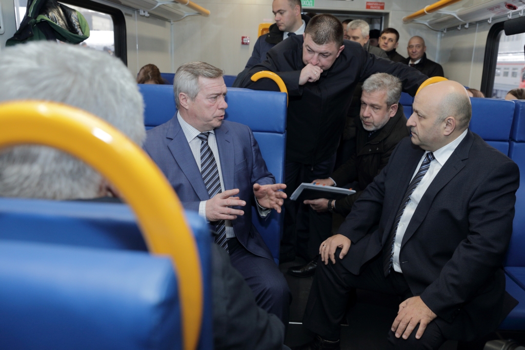 Из Ростова в Волгодонск стали ходить новые «рельсовые автобусы»