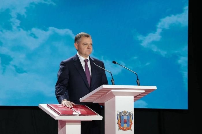 Юрий Слюсарь вступил в должность губернатора Ростовской области Юрий Слюсарь вступил в должность губернатора Ростовской области