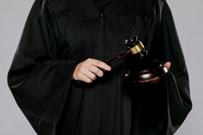 Ростовская судья не смогла добиться отмены решения о прекращении своих полномочий Ростовская судья не смогла добиться отмены решения о прекращении своих полномочий