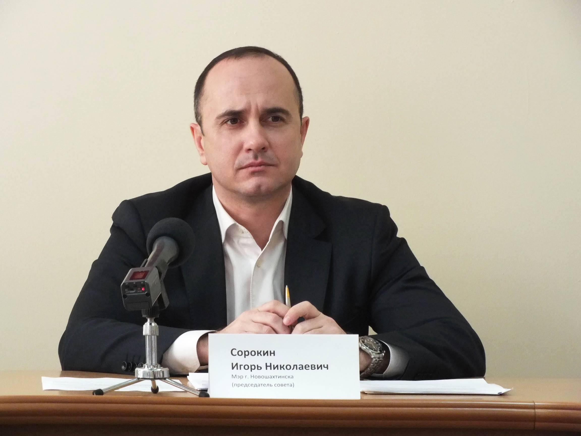 Последний избранный мэр: депутаты приняли отставку главы Новошахтинска Игоря Сорокина
