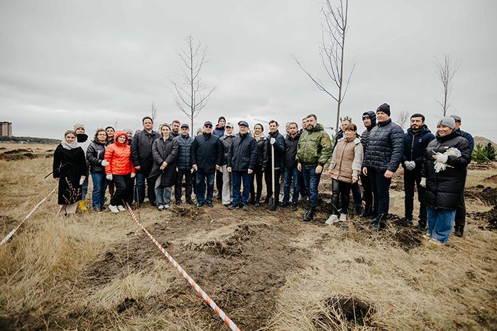 Парку — быть: ГК «ЮгСтройИнвест» поучаствовала в высадке деревьев в Новом Ростове