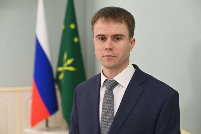 Глава Адыгеи назначил Максима Галушкина председателем комитета по делам молодежи