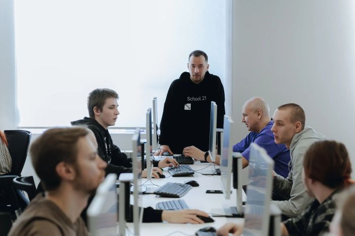 Разработчики, аналитики и эксперты по кибербезопасности: самые востребованные специальности «Школы 21» 