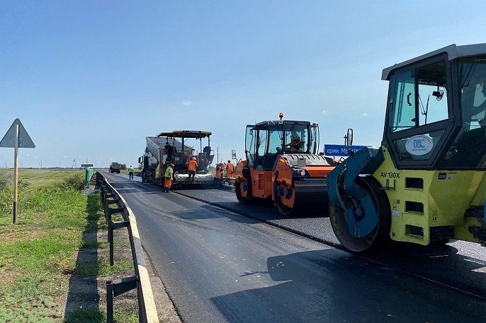 В Волгоградской области инвестировали 400 млн рублей на восстановление дорожного полотна