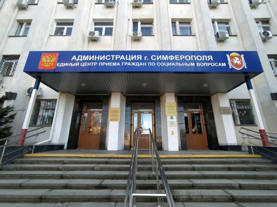 Глава администрации Симферополя взял на работу двух замов из команды Елены Проценко