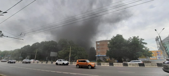 В Ростове пожар — горит строящийся дом на проспекте Нагибина