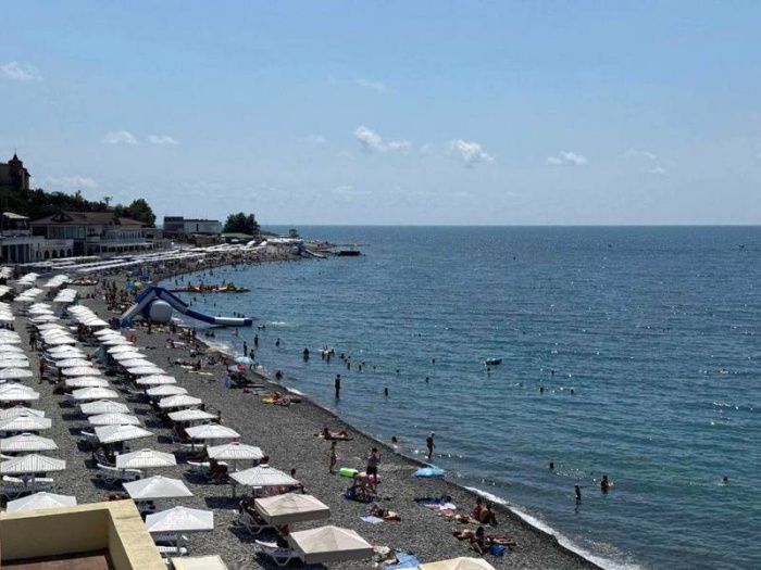 В Новороссийске уничтожат неразорвавшийся после атаки на город безэкипажный катер 