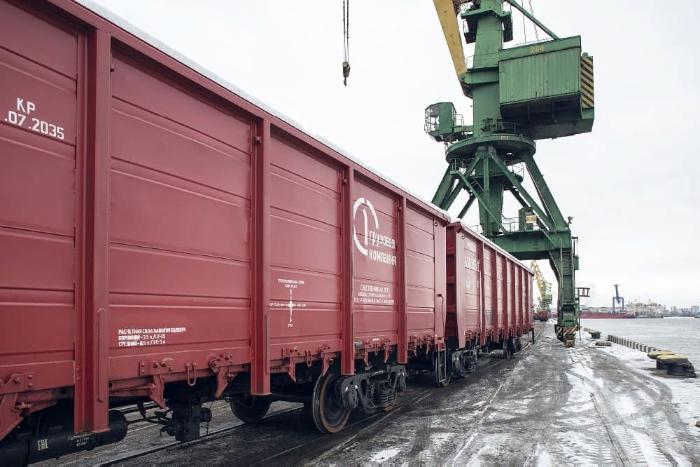 ПГК на трое суток быстрее доставляет полувагоны в Западную Сибирь