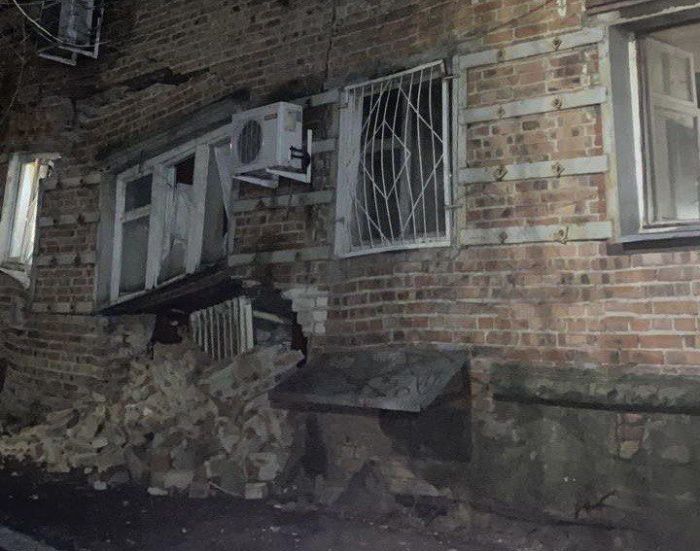 В одном из жилых домов Ростова на улице Нариманова рухнул подъезд