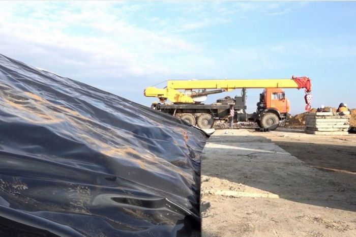 Загрязненный песок с мазутом из Ростовской области увезут обратно в Краснодарский край