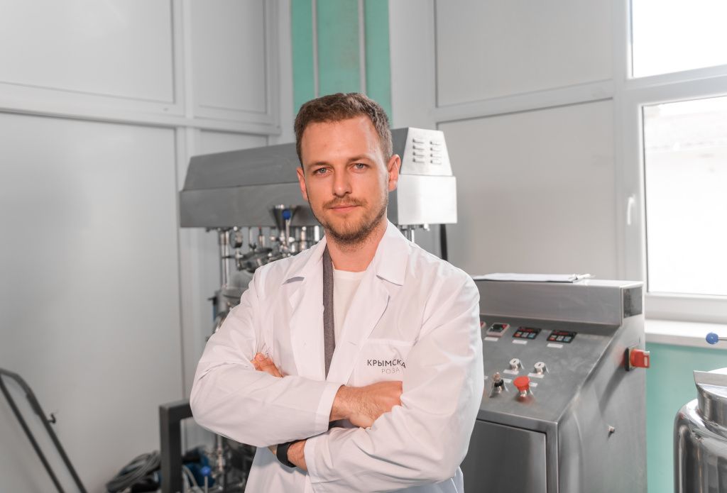 Генеральный директор компании _Крымская Роза_ Иван Гладун руководит предприятием уже в третьем поколении (1).jpg Генеральный директор компании _Крымская Роза_ Иван Гладун руководит предприятием уже в третьем поколении (1).jpg