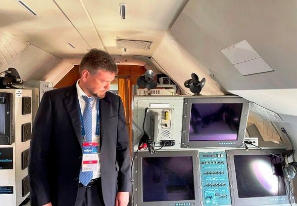 Салон самолета ЯК-42Д «Росгидромет» // Фото: Росгидромет Салон самолета ЯК-42Д «Росгидромет» // Фото: Росгидромет