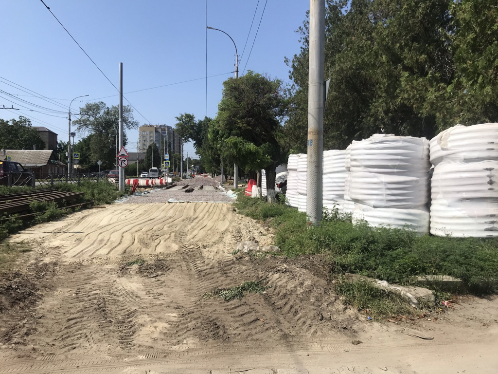 Реконструкция трамвайных путей в Таганроге.jpg