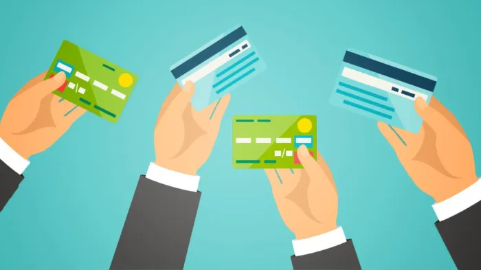 Зарплатные карты: платежный инструмент или карта с привилегиями?