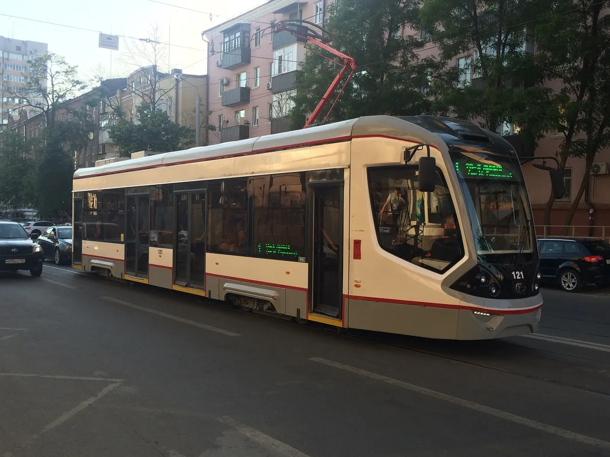 Ростов-на-Дону разворачивается к трамваю