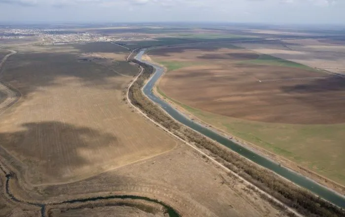 Аграрии Крыма с апреля 2023 года начнут платить за воду из Северо-Крымского канала