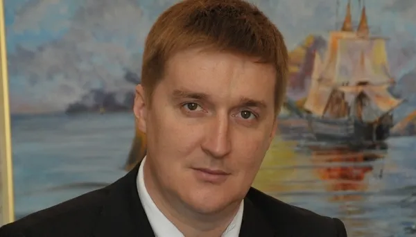 Суд оставил под стражей гендиректора Ростовского универсального порта