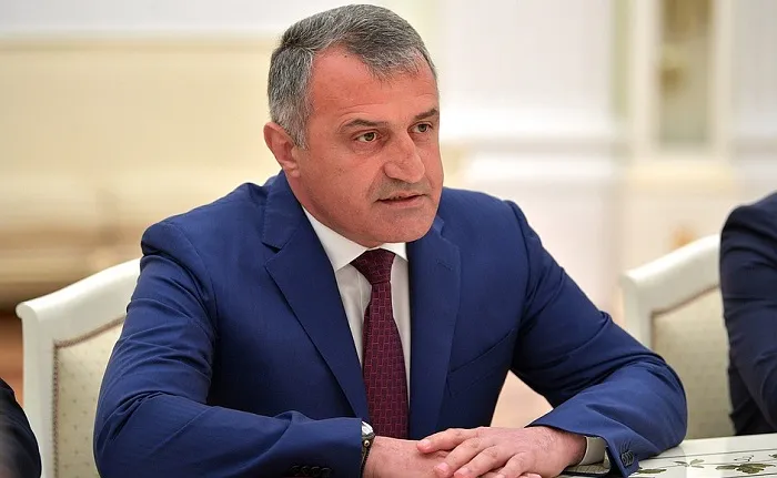 Глава Южной Осетии Анатолий Бибилов: объединение Осетии необходимо