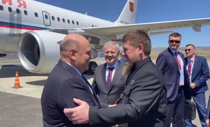 Премьер-министр Михаил Мишустин прилетел в Грозный