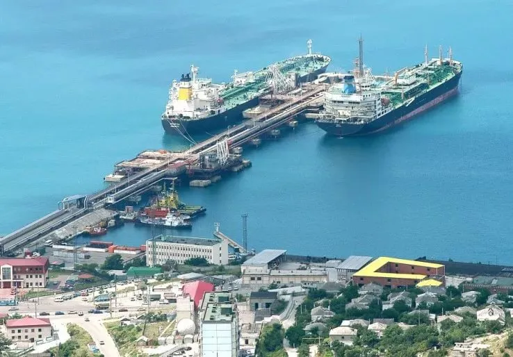 «Транснефть» планирует вернуть нефть в порт Махачкалы