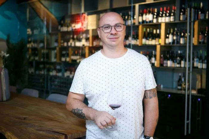 Рост цен, смежные форматы и внедрение ИИ: главные тренды ресторанного бизнеса-2026 