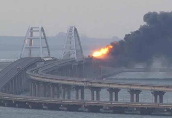 Взрыв на Крымском мосту расценен как теракт