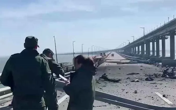 Автомобильное и железнодорожное сообщение по Крымскому мосту восстановлено с ограничениями