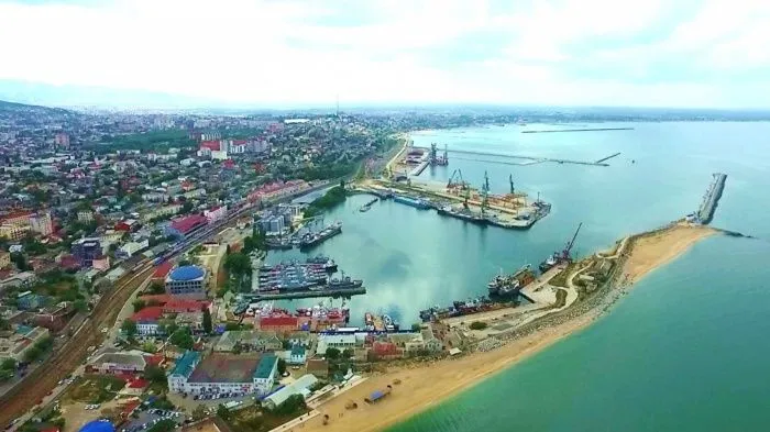 В Дагестане хотят построить подъездной путь к Махачкалинскому морскому порту