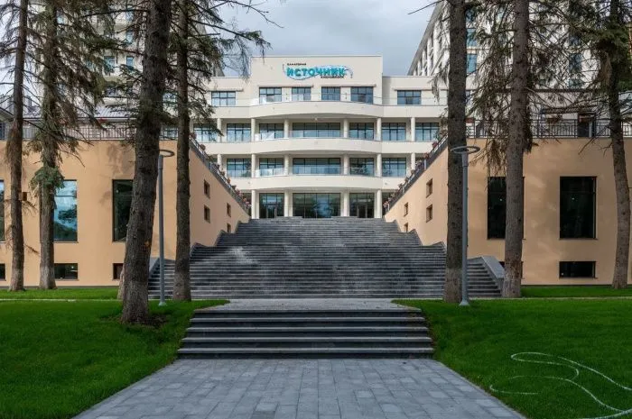 «Такого в Кисловодске больше нет»: инвестор из Азербайджана вложил 5,5 млрд в исторический санаторий