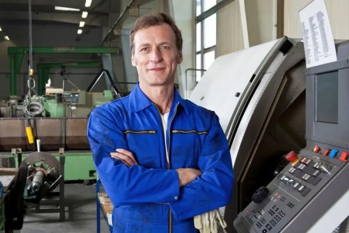 В ЮФО вырос спрос на токарей, а компании переводят часть зарплат в натуральную форму В ЮФО вырос спрос на токарей, а компании переводят часть зарплат в натуральную форму