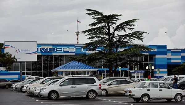 В южных аэропортах самые дорогие парковки в России