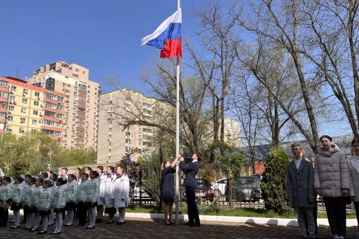 Более 6,3 тыс. детей и подростков из новых регионов РФ обучаются в школах и колледжах Дона