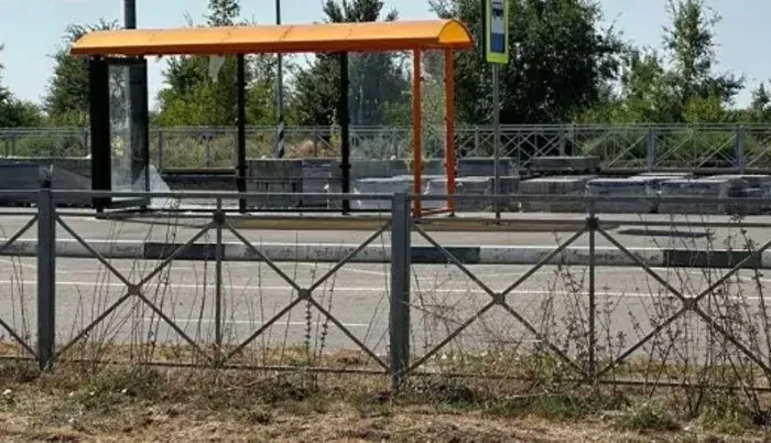 В Ростове-на-Дону неизвестные расстреляли остановку В Ростове-на-Дону неизвестные расстреляли остановку