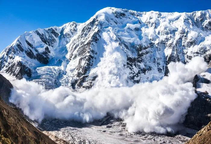 В Сочи прогнозируют сход лавин на высоте выше 1,5 тысяч метров