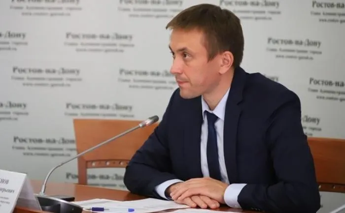 Глава департамента ЖКХ и энергетики Ростова Максим Неснов покинул свой пост 31 августа