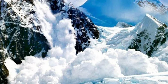 МЧС предупредило об опасности схода лавин в горах Кубани и Адыгеи